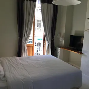 With A Vue Nocleg ze śniadaniem
